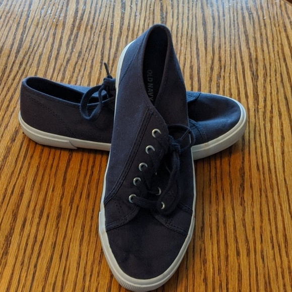 Tie casual shoe - Picture 3 of 3